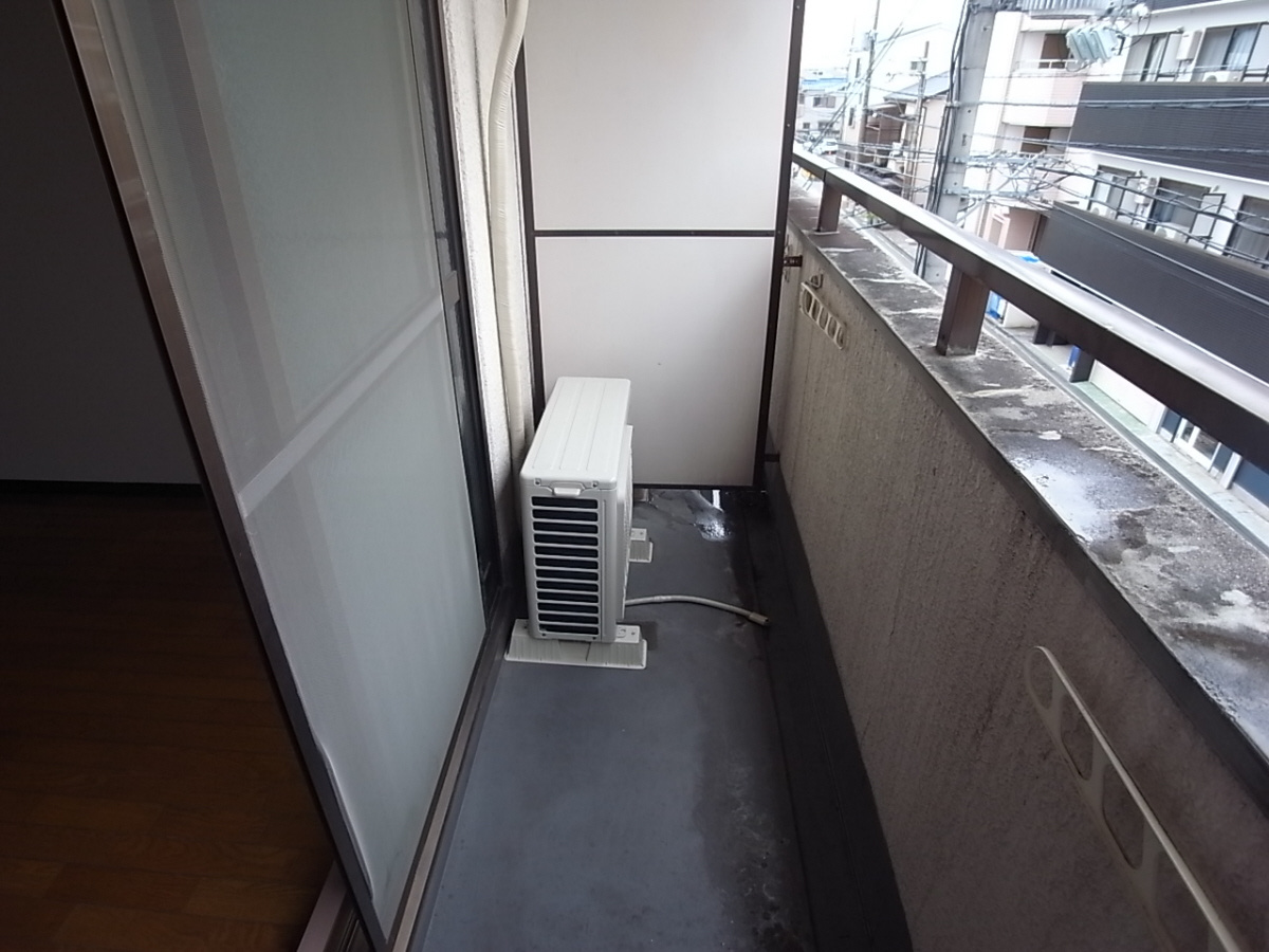 橋本マンションのバルコニー