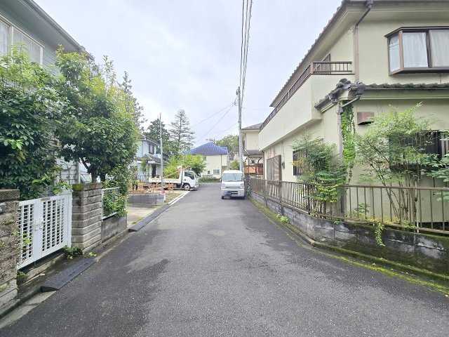 青梅市梅郷3丁目　全1棟の前面道路含む現地写真