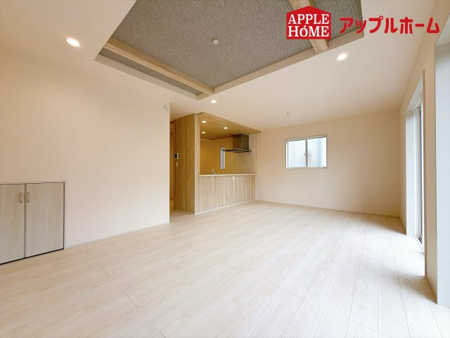 さいたま市見沼区大谷の居間・リビング|１日の長い時間を過ごす大切なリビングだから、広さ日当たりとことんこだわりましょう♪ぜひこの空間を実際にご体感ください！