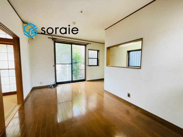 川越市木野目　中古戸建ての居間・リビング|10/5　撮影