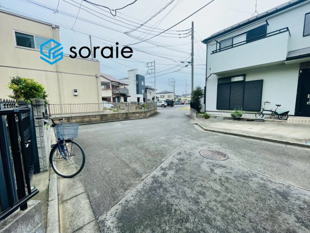 川越市木野目　中古戸建ての前面道路含む現地写真|10/5　撮影