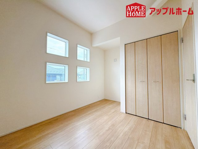 さいたま市見沼区大谷の洋室|居室は全室収納あり！たっぷりある収納活用でお部屋もキレイを保てます♪