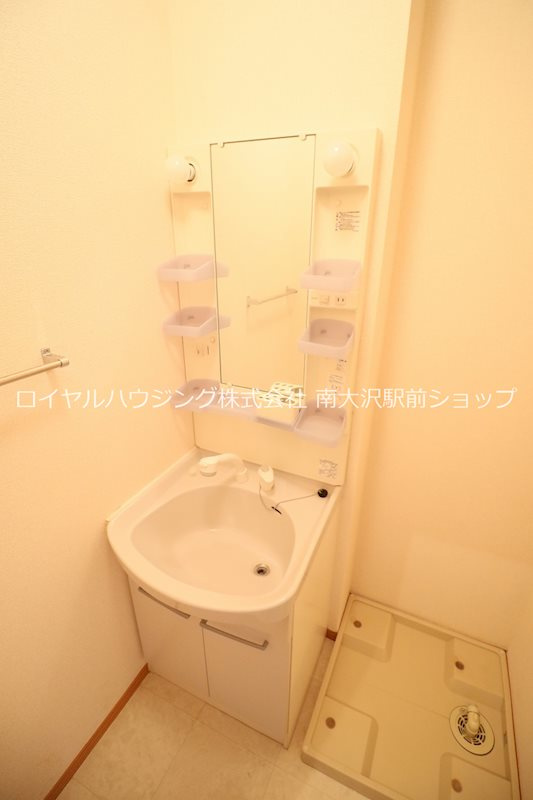 綺麗な独立洗面台！