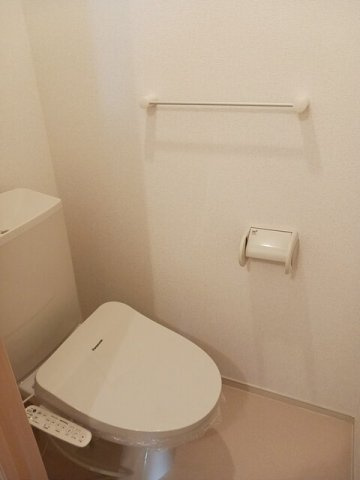 サンリット益城のトイレ|落ち着いたトイレです