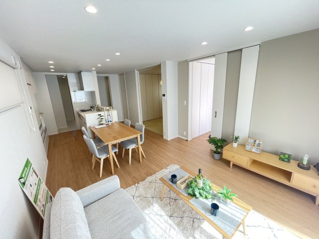 中城村伊集（全2棟）2号棟の居間・リビング|※同施工会社写真です