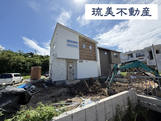 中城村伊集（全2棟）2号棟
