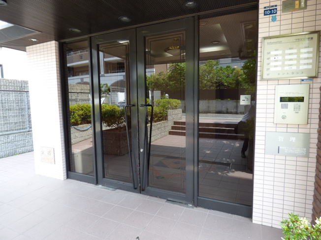 【エントランス】