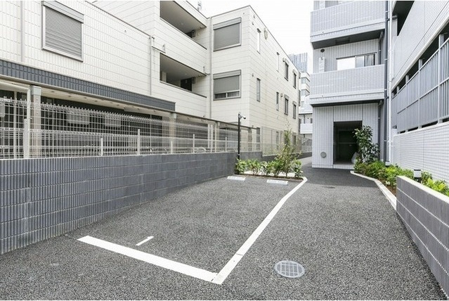【駐車場】コンフォリア桜上水