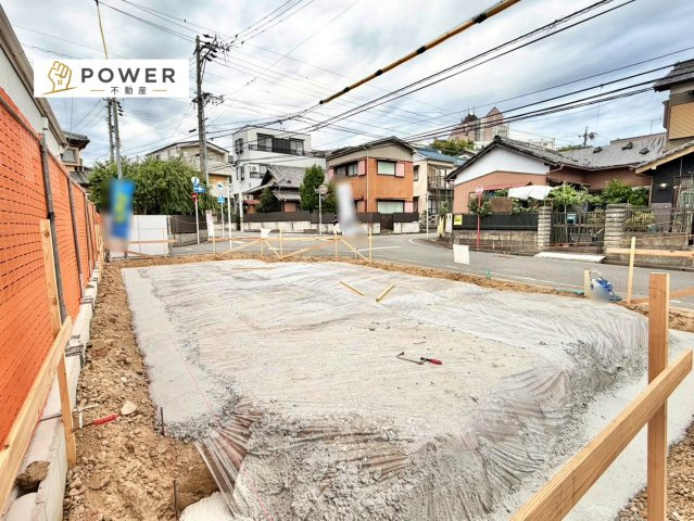 岡崎市中町4丁目の外観|現在建築中のため、real な仕上がりをいち早くご覧になりたい方は、現地でのご案内も可能です。お気軽にお問い合わせください。									
									