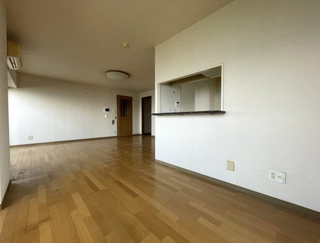 アルファシティ屋島五番館の居間・リビング