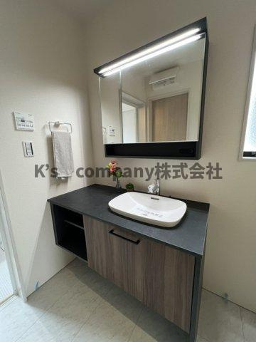 茅ヶ崎市菱沼1丁目　新築戸建　2号棟の独立洗面台|朝の身支度もスムーズ洗面化粧台♪
