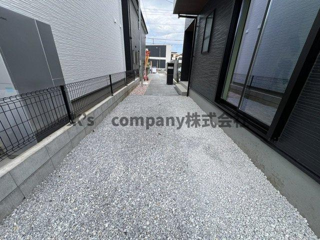 茅ヶ崎市菱沼1丁目　新築戸建　2号棟の駐車場|お車2台可能♪