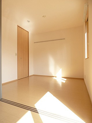 神戸市東灘区魚崎南町３丁目のアパートの居間・リビング