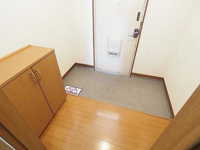 神戸市灘区楠丘町５丁目の賃貸マンションの玄関