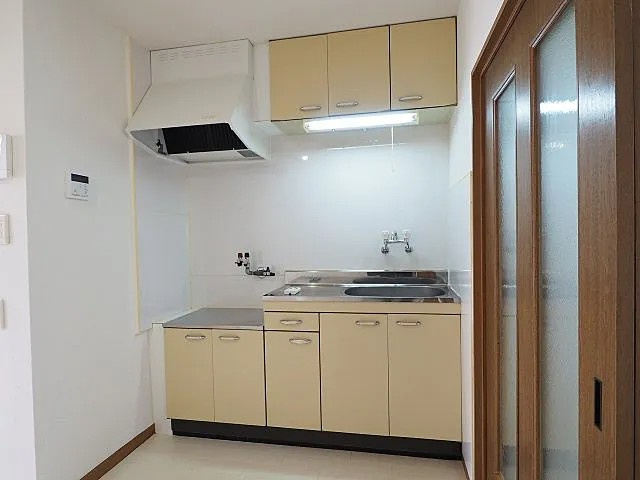 神戸市灘区楠丘町５丁目の賃貸マンションのキッチン
