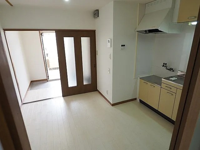 神戸市灘区楠丘町５丁目の賃貸マンションの居間・リビング