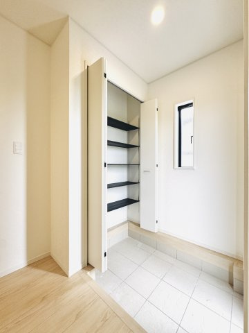CRADLE GARDEN 太田市大原町第10　新築住宅1号棟の収納