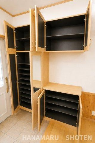 中古　千葉市花見川区千種町の玄関|＊当日ご案内可＊ご希望の物件まとめてご案内！弊社が掲載していない物件でもOK♪お気軽にご相談ください ♪お電話でのお問合わせがスムーズ♪