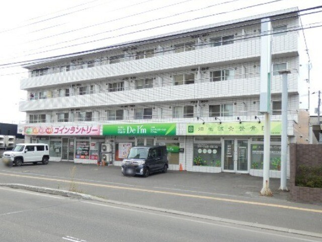 クレール・フランセ・エストゥ
