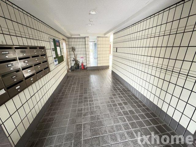 アズウェルのロビー|建物の内部です