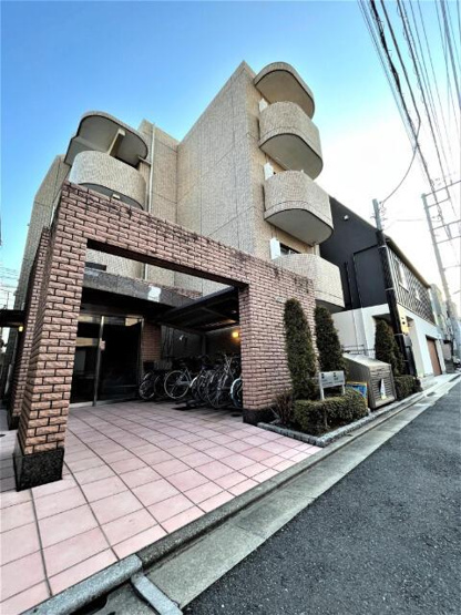 【外観】 | 重厚感のある外観