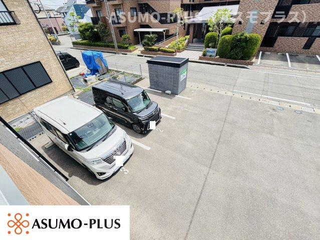 筑紫野市筑紫駅前通１丁目のアパートの駐車場|別号数タイプ