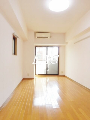 【居間・リビング】 | シンシア早稲田 | 洋室のお部屋です。