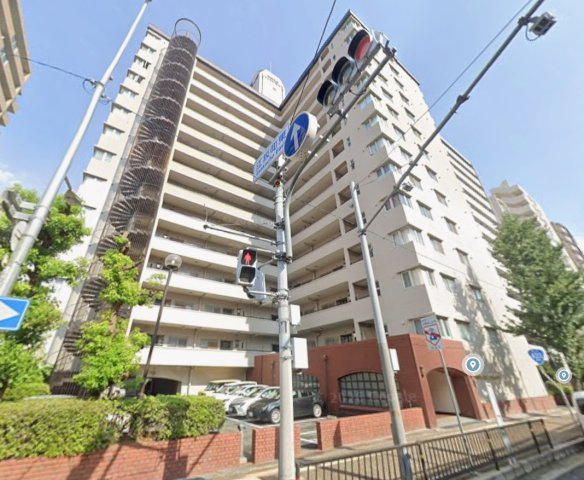 進和江坂アーバンライフの外観
