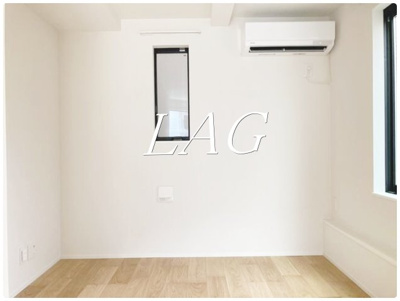 【居間・リビング】 | ＬＵＯＲＥ　ＨＡＴＡＧＡＹＡ | 洋室のお部屋です。