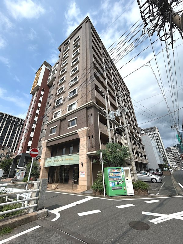 J-スクエアの外観