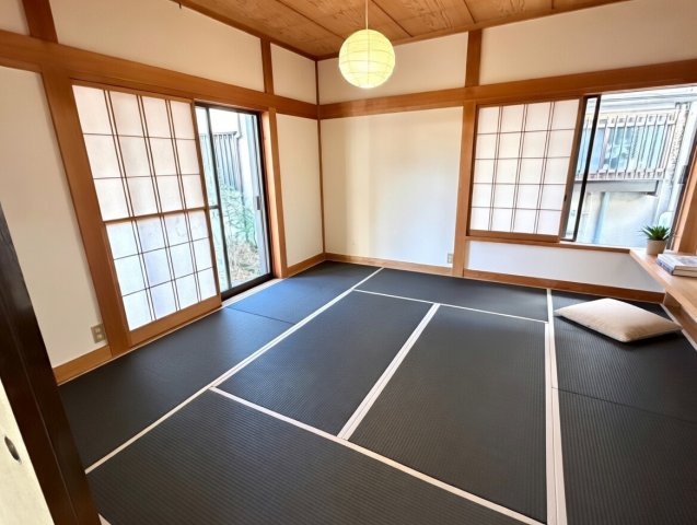 【湯河原町鍛冶屋】吹抜けがもたらす明るく開放的な室内の和室|リフォーム後の引き渡しになります　※リフォーム画像はイメージです