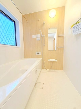 海老名市国分南四丁目戸建の浴室|コンパクトで使いやすいお風呂です