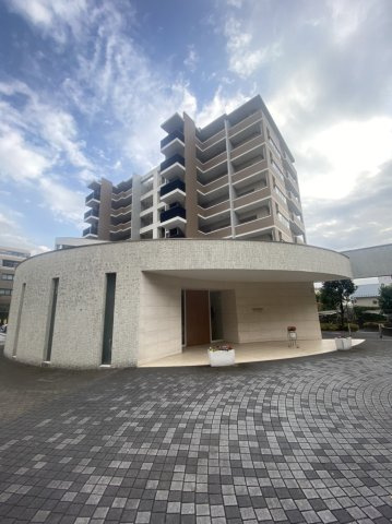 ガーデン文京白山の外観