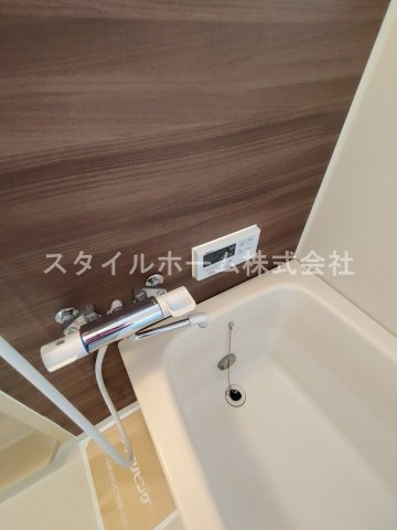 セジュール西小坂井Cの浴室