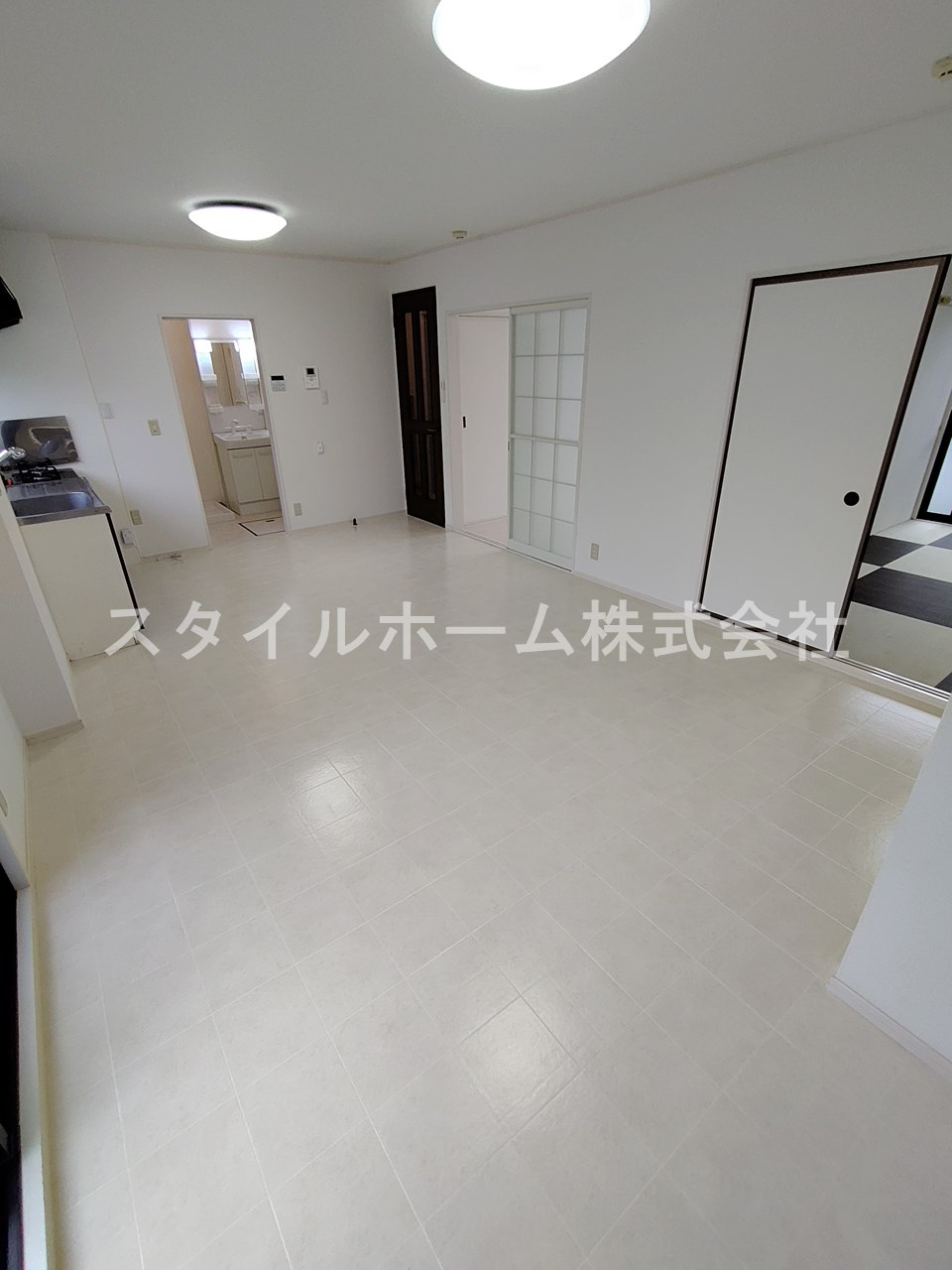 セジュール西小坂井Cの居間・リビング