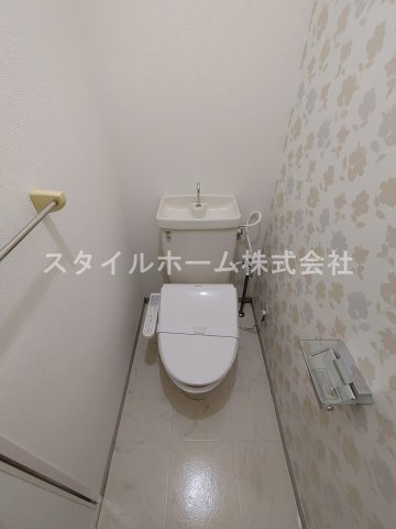 セジュール西小坂井Cのトイレ