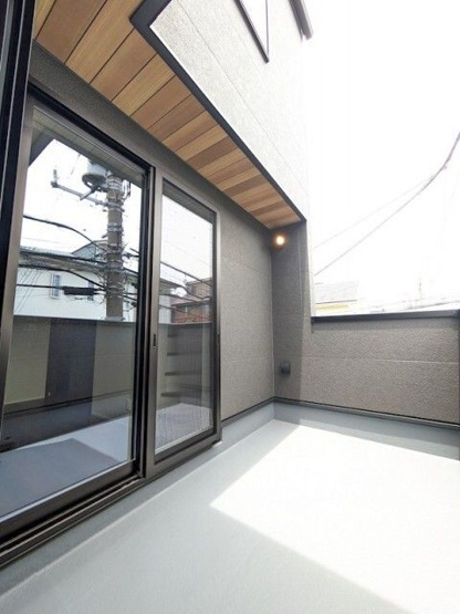【バルコニー】東が丘1丁目戸建