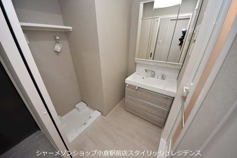LEGEND鍛冶町の洗面所