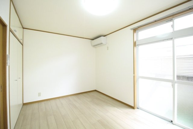 練馬区石神井台７丁目のアパートの居間・リビング