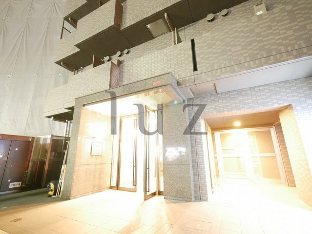 ルーブル横濱反町のエントランス