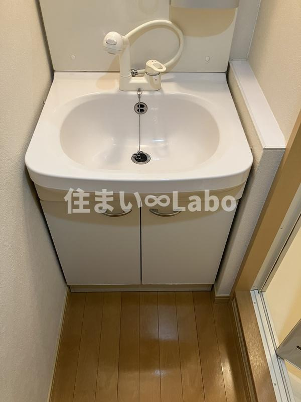 リバティ神屋の独立洗面台