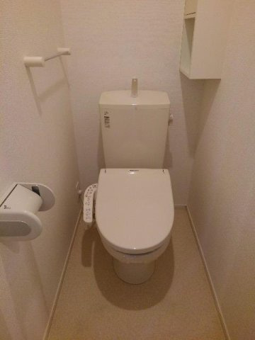 【トイレ】 | ベル・メゾン | 落ち着いたトイレです