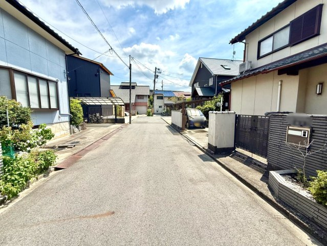 日進市藤枝町奥廻間土地の前面道路含む現地写真|前面道路幅員約5.0ｍ