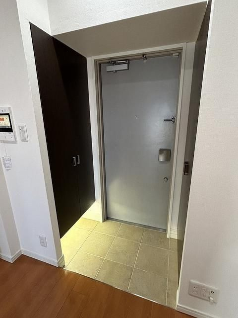 ベルファース本郷弓町の玄関
