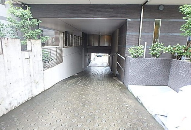 ベルファース本郷弓町のエントランス