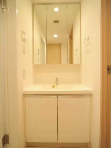 プライムアーバン用賀の洗面所