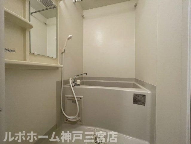 プレサンス三宮エレガンシアの浴室