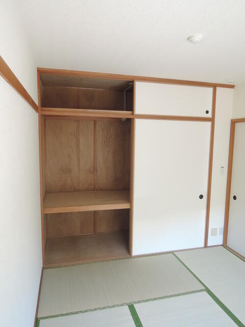 イーストパーク胡録台の寝室