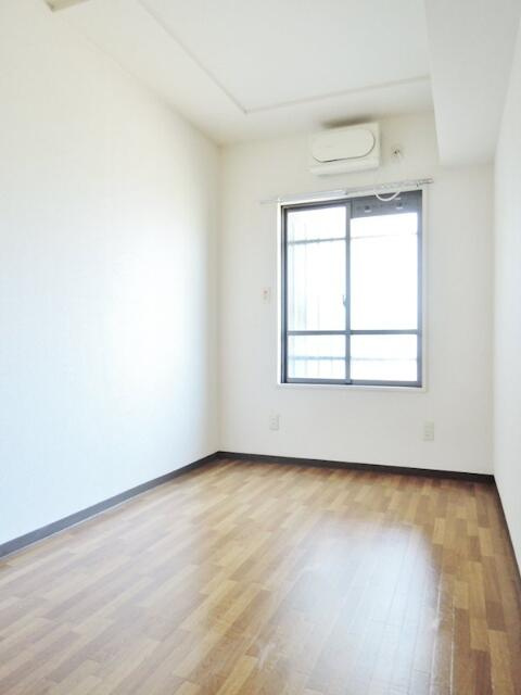 イーストパーク胡録台の子供部屋