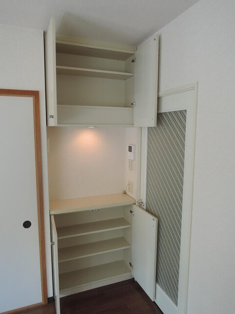 イーストパーク胡録台の収納